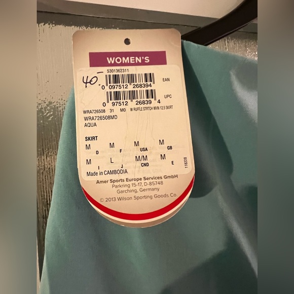 Wilson Tennis/Badminton Skirt - Picture 3 of 3